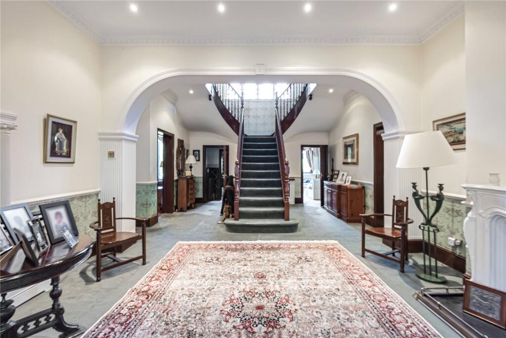 House in Enfield - View 3