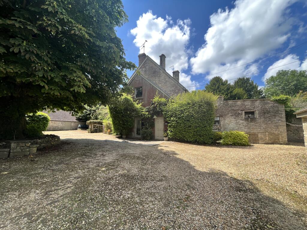 Main image of property: Stable Flat, Tormarton, Badminton, Gloucestershire