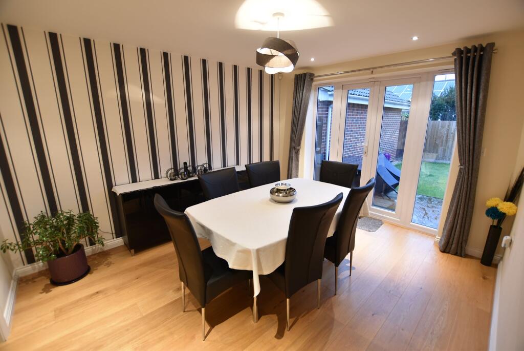 House in West Suffolk, Red Lodge - View 4