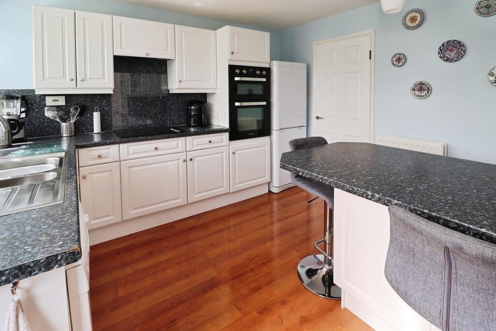 Thurlow Court, Lincoln photo 4