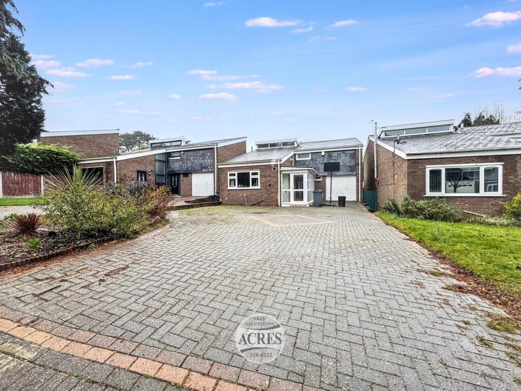 4-bed detached on St. Christophers, Handsworth Wood, Birmingham, £420,000