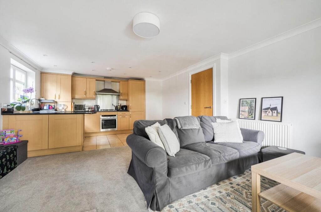 Apartment in Chichester, East Broyle - View 4