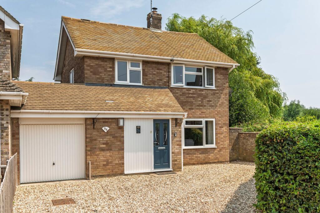 Main image of property: Fosseway Avenue, Moreton-In-Marsh, GL56