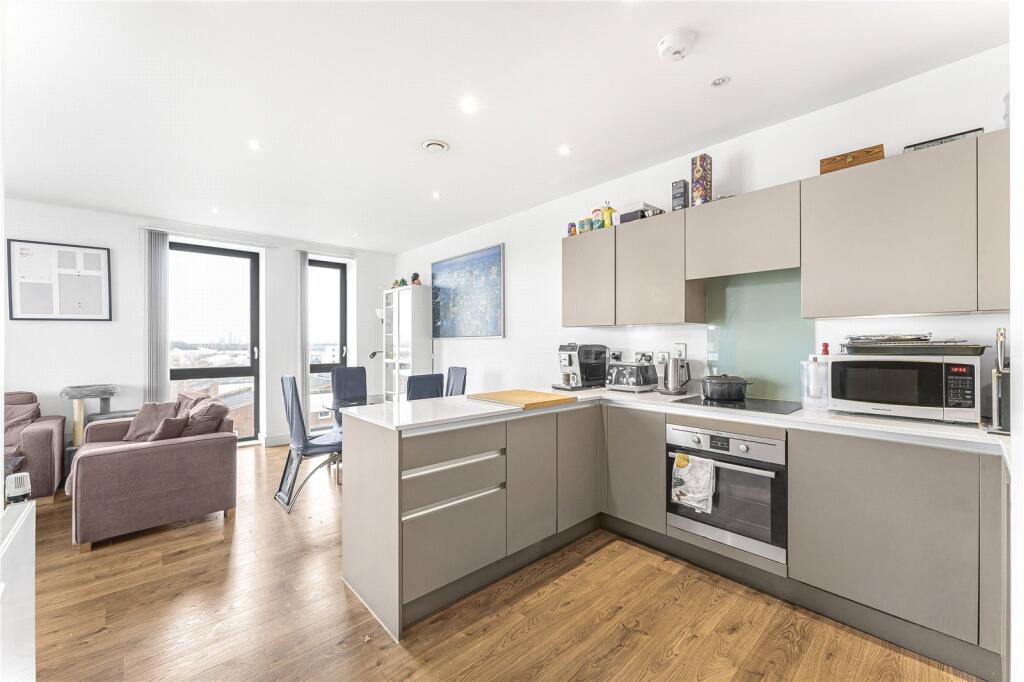 Main image of property: Lighterman Point, 3 New Village Avenue, London, E14