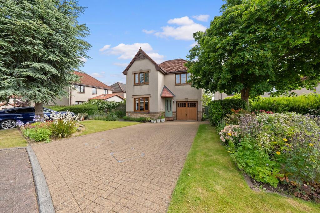 Main image of property: Rowan Tree Walk, Larbert, FK5