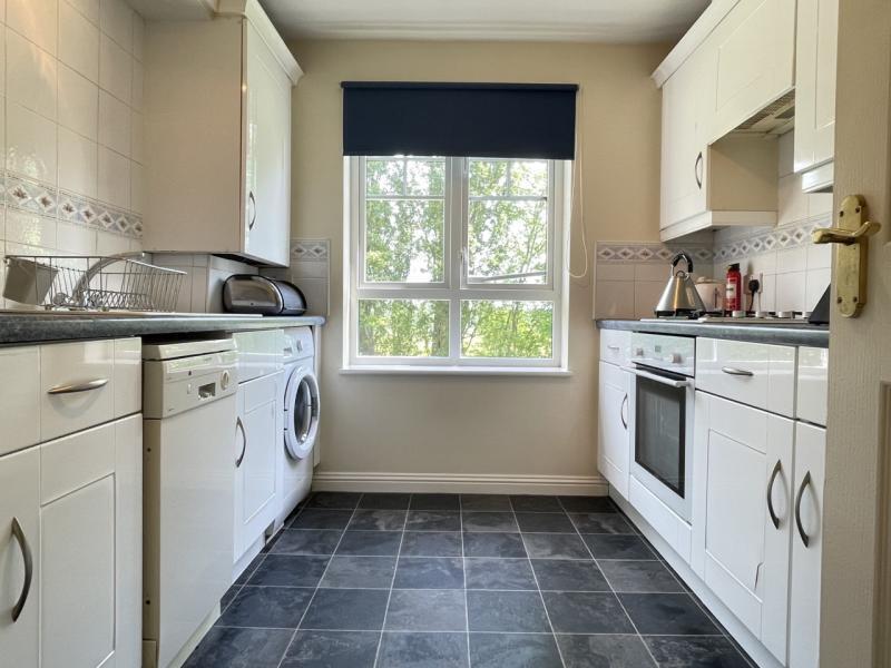 Apartment in Leeds, West Yorkshire - View 3