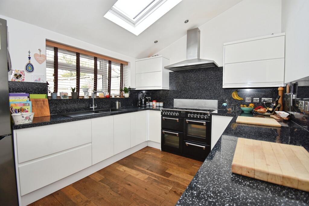 House in Southampton, Park Gate - View 2