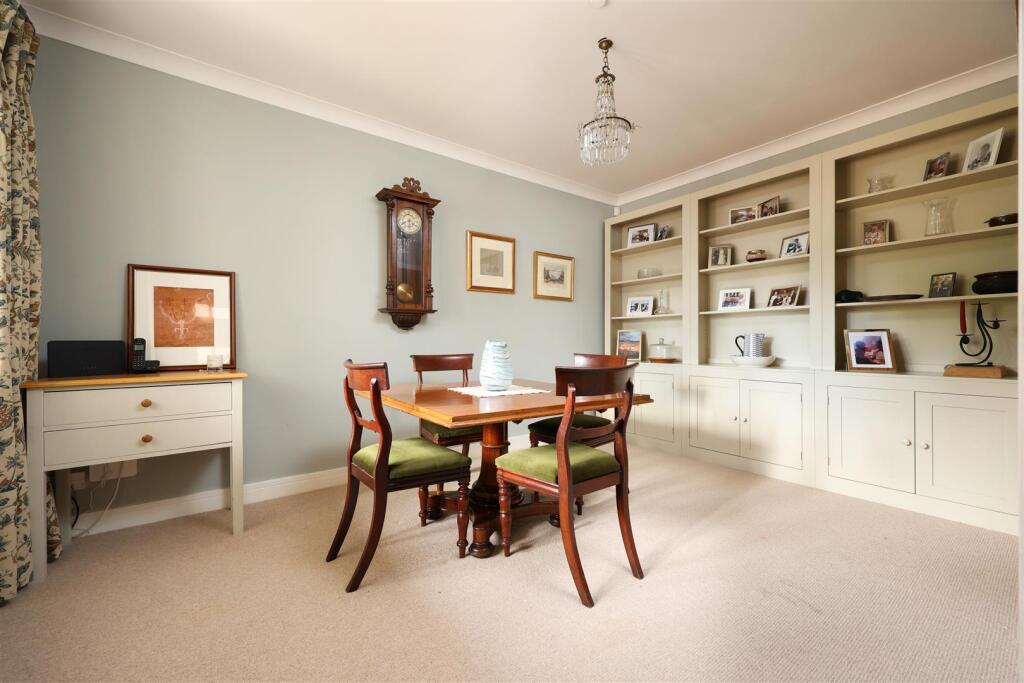 Coombe Lane, Stoke Bishop, Bristol photo 3