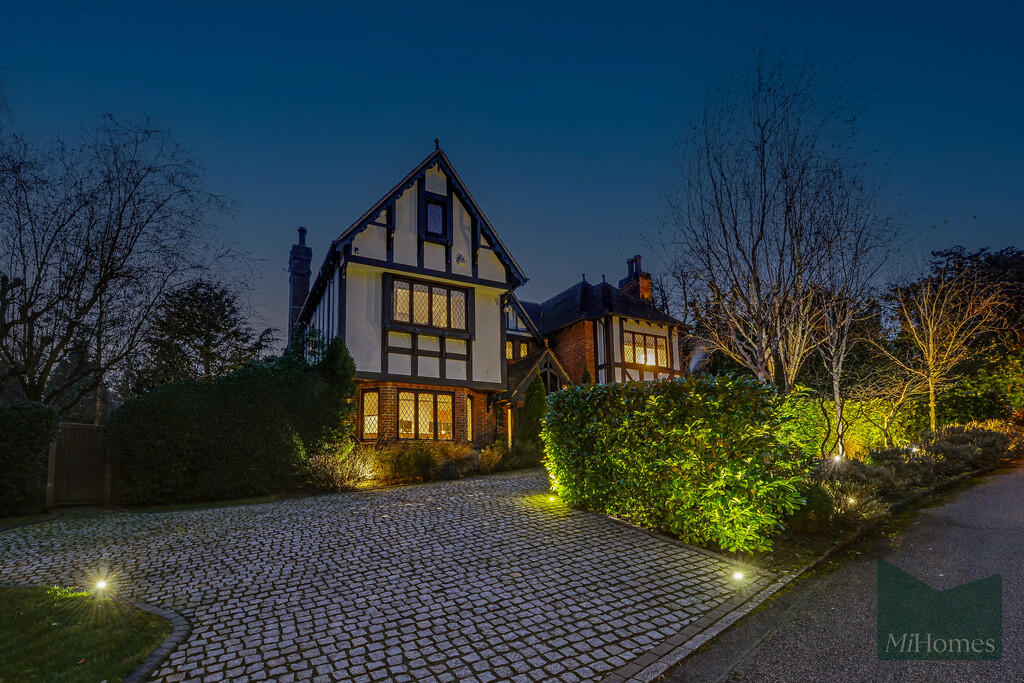 Main image of property: Pagitts Grove, Hadley Wood