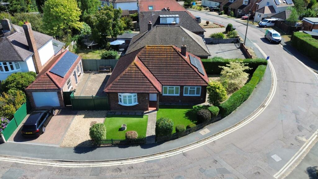 Main image of property: Home Close, Histon, CB24