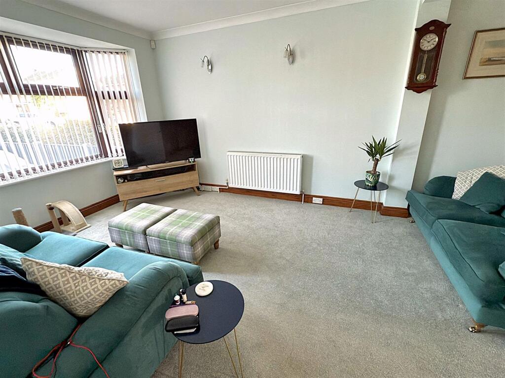 Walmer Road, Pakefield, Lowestoft, Suffolk, NR33 photo 3