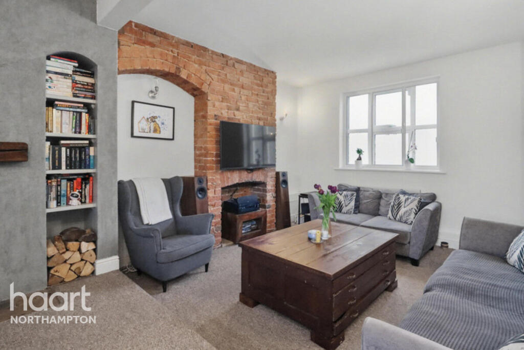 House in Rushden, North Northamptonshire - View 4