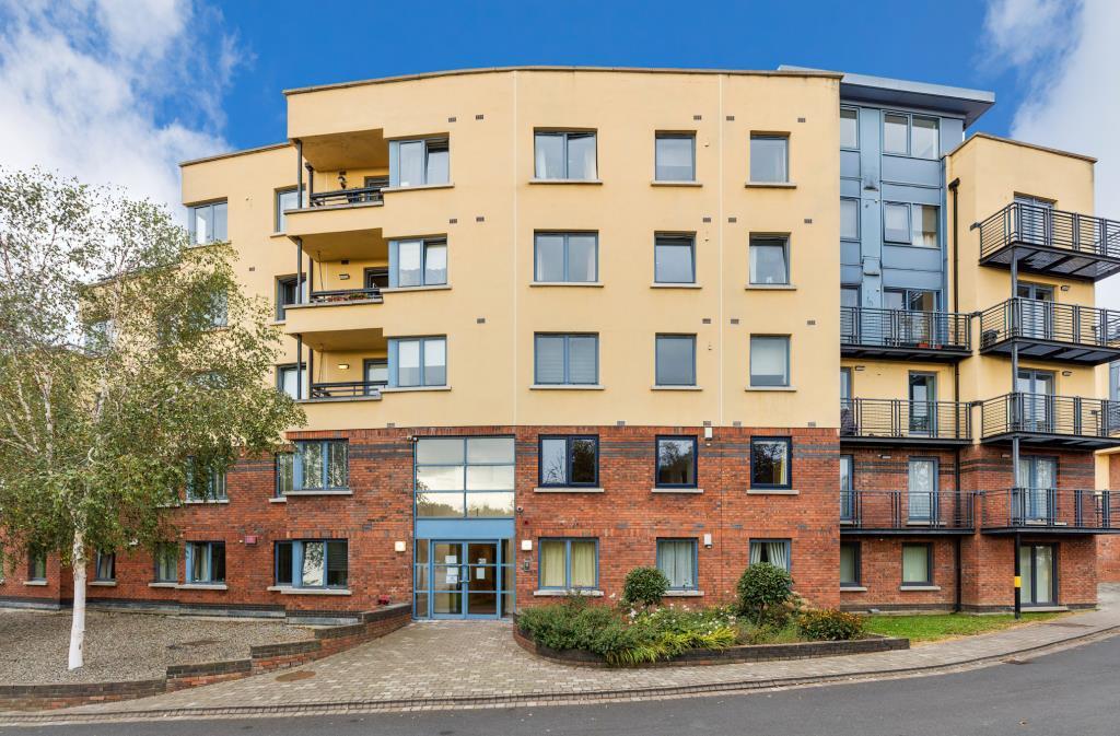 Main image of property: 16 Tolka Vale, Glasnevin, Dublin 11, D11 R254