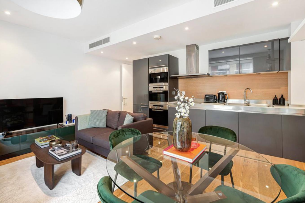 Apartment in London - View 2