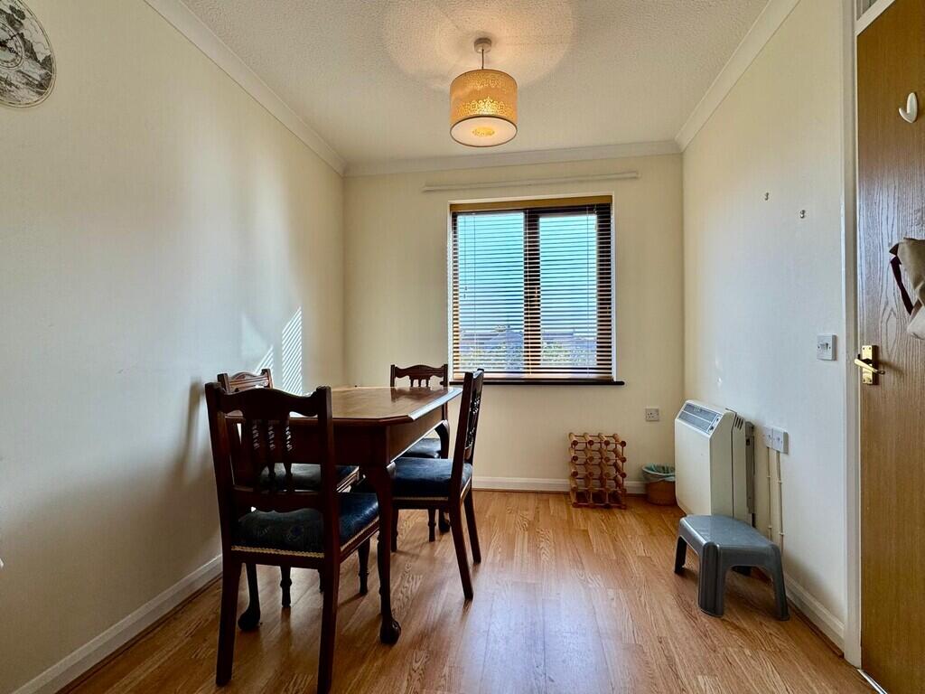 Apartment in Maldon - View 4