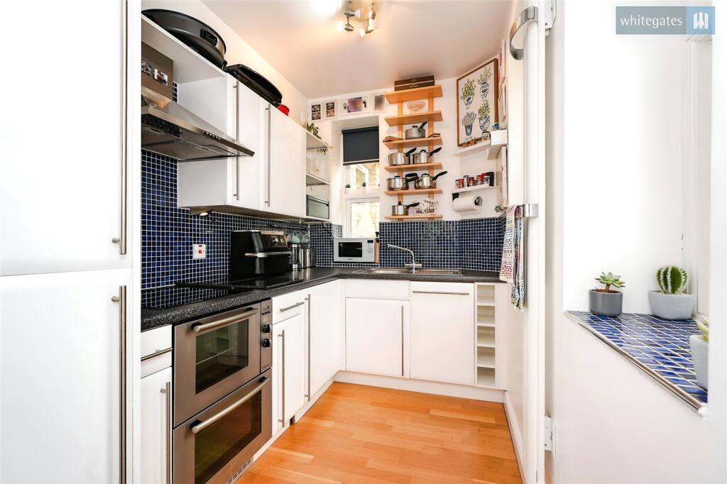 McCrea Apartments, Emily Way, Halifax, HX1 photo 3