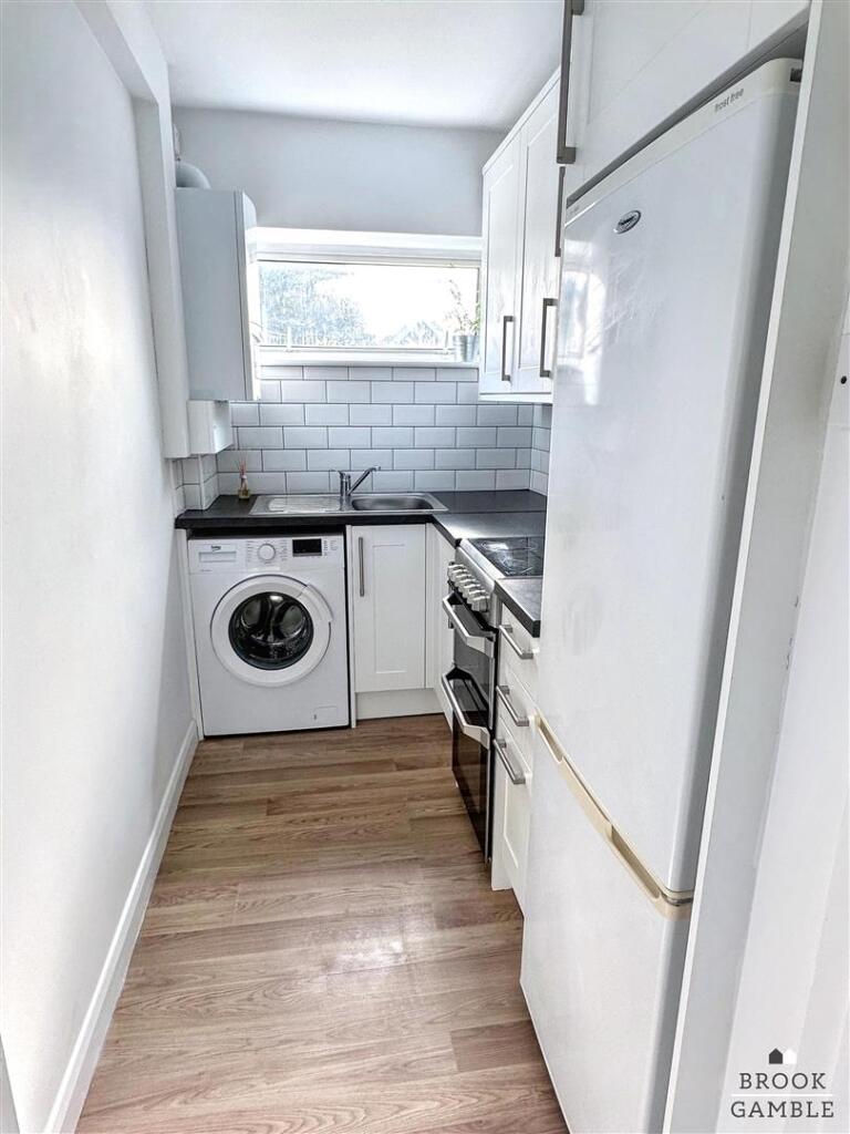 Apartment in Brighton - More