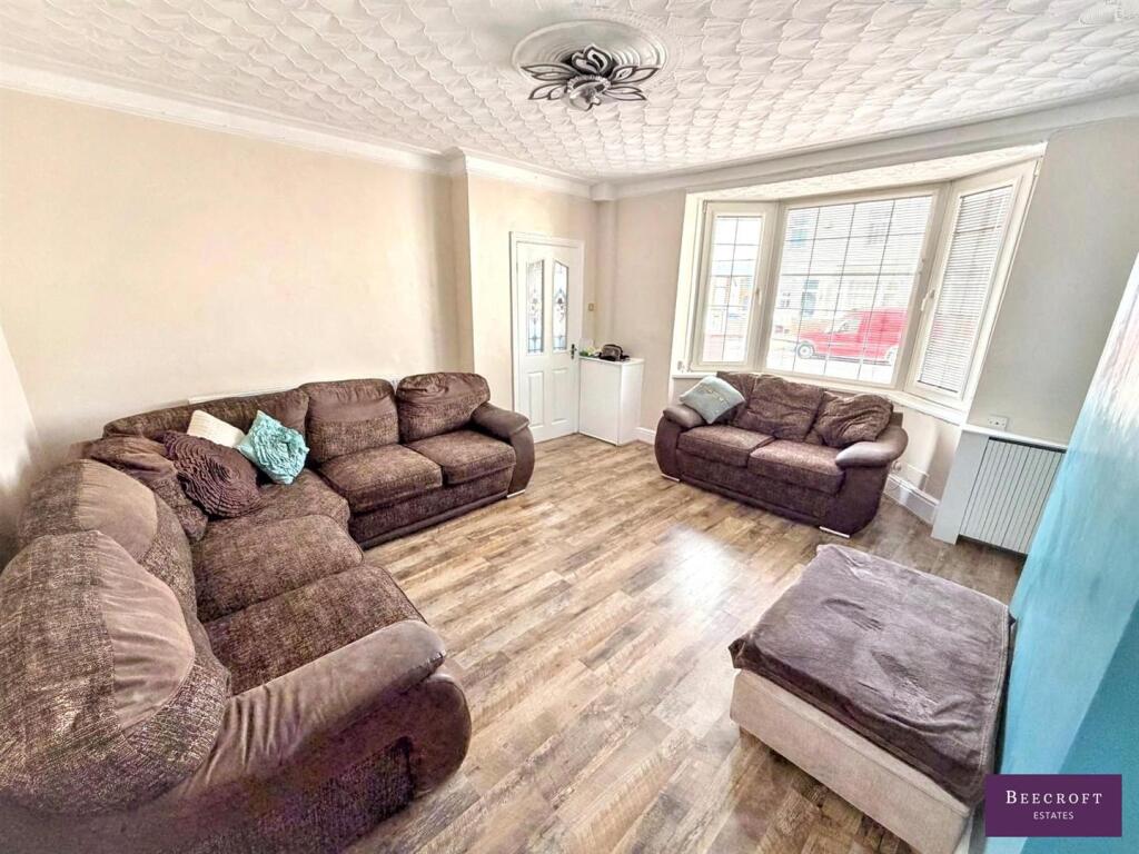 House in Barnsley, Thurnscoe - View 3