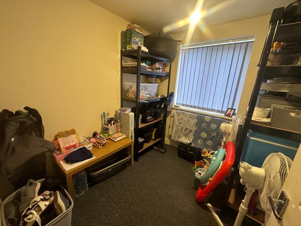 Stand Lane, Radcliffe, Manchester, M26 - View 4