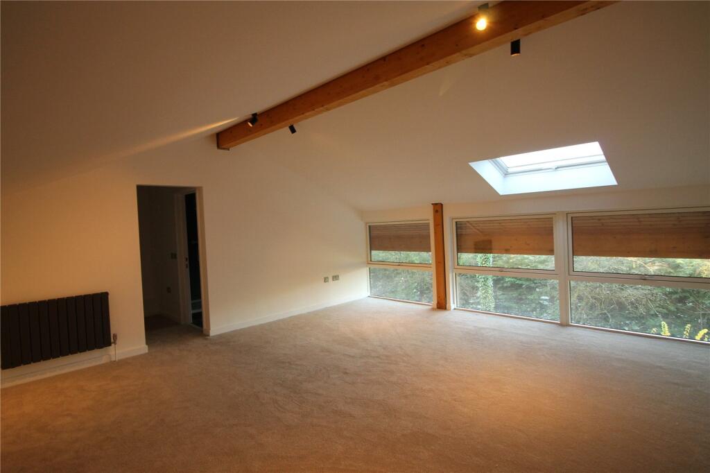 House in Taunton - View 3