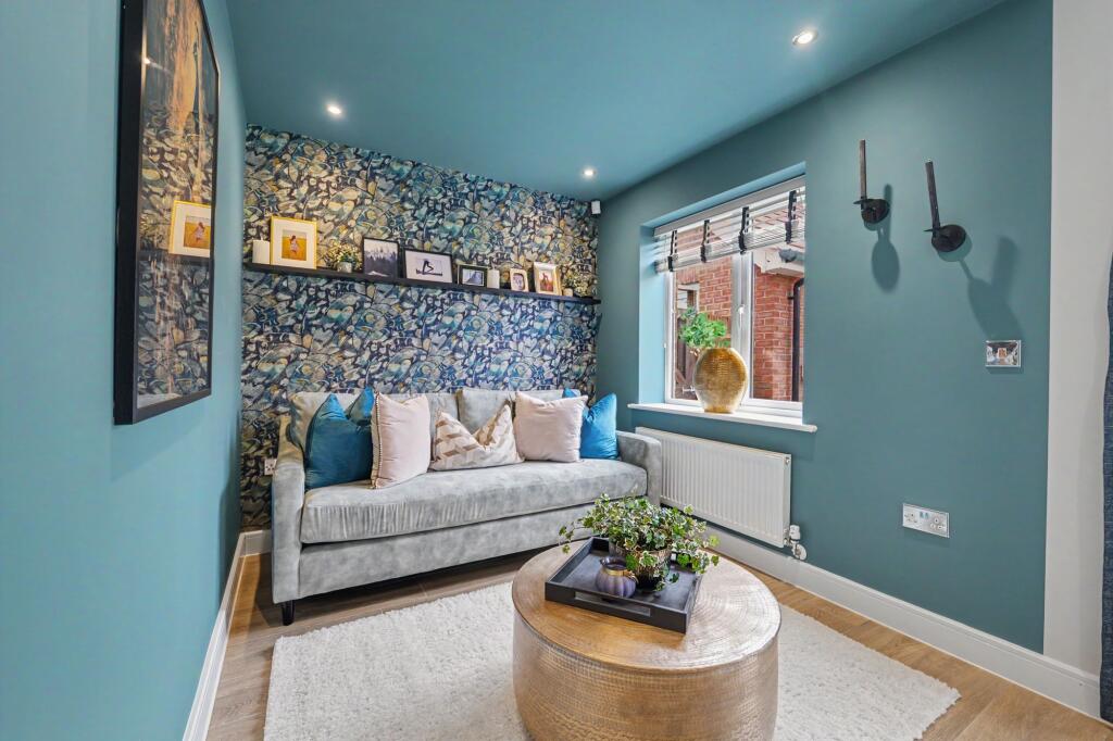 House in Coventry, Westwood Park, Burton Green - More