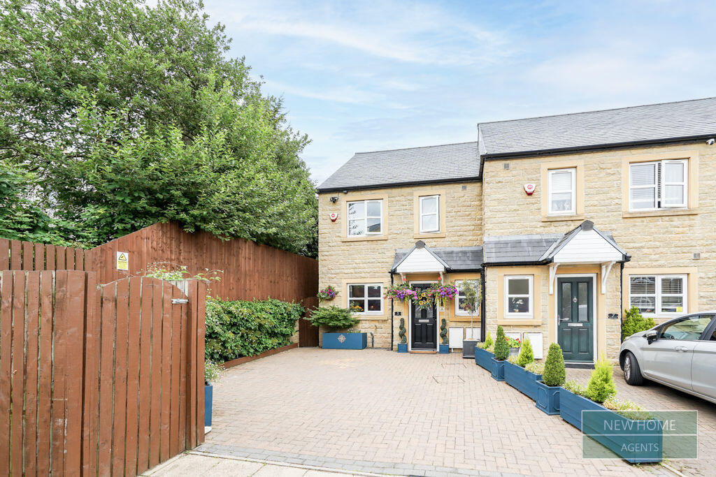 Main image of property: Fartown Court ,Pudsey, LS28 8FD