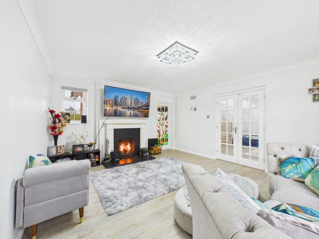 Reading Road, Stratfield Turgis, RG27 photo 3