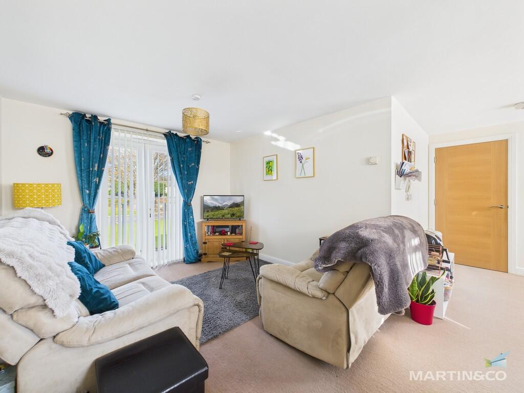 Beresford Court, Beresford Avenue photo 4