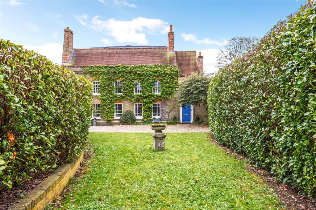Main image of property: Rectory Gardens, Thatcham, Berkshire, RG19
