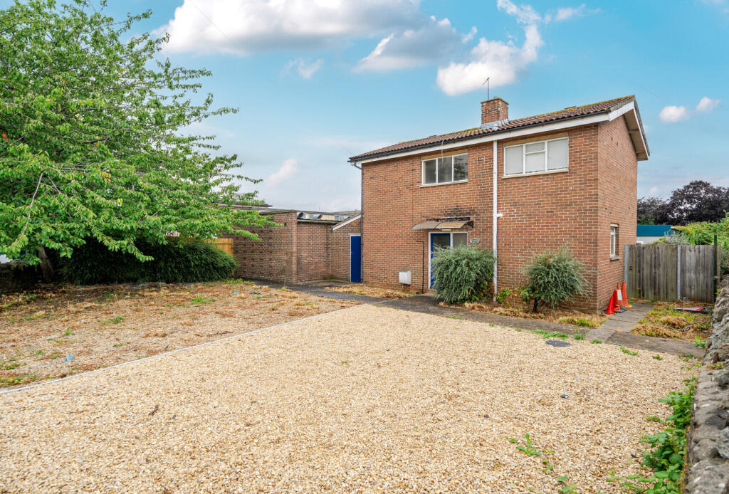 Main image of property: North Street, Oldland Common, Bristol, Gloucestershire, BS30
