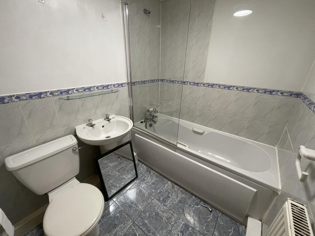 Apartment in Doncaster - View 5