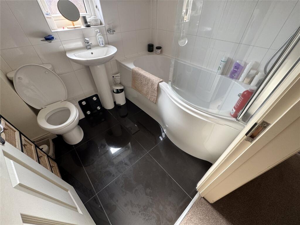 Apartment in Taunton - More