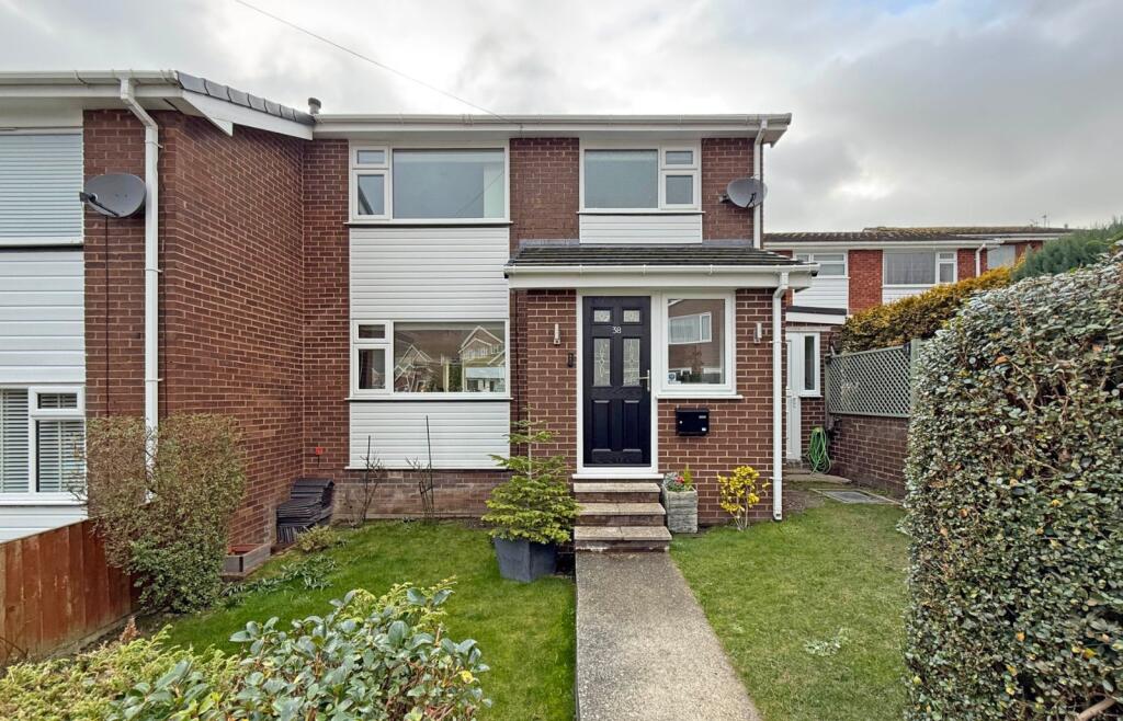 3-bed semi-detached on Gorwel, Llanfairfechan, Conwy, LL33, £265,000