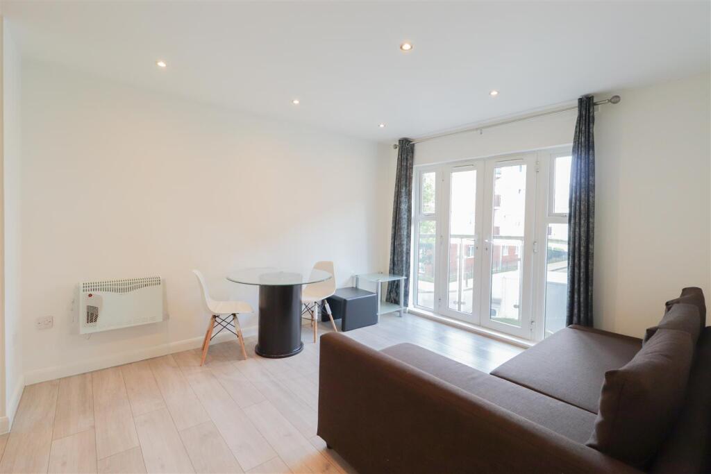 Main image of property: Monea Hall, City Centre, Coventry