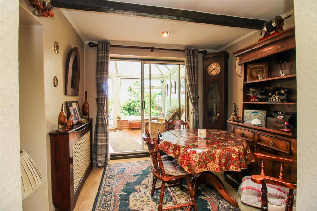 House in Wakefield, Crigglestone - View 5