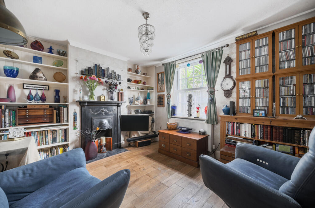House in Brighton - View 2