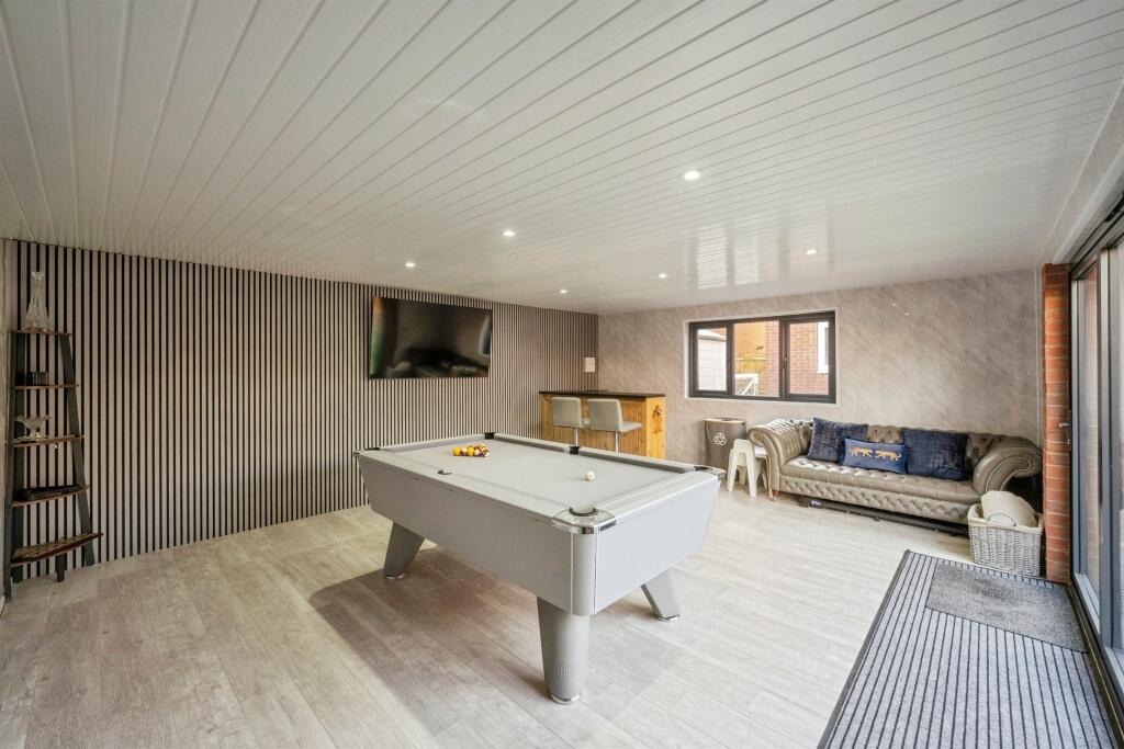 House in Barnsley, South Yorkshire - View 3
