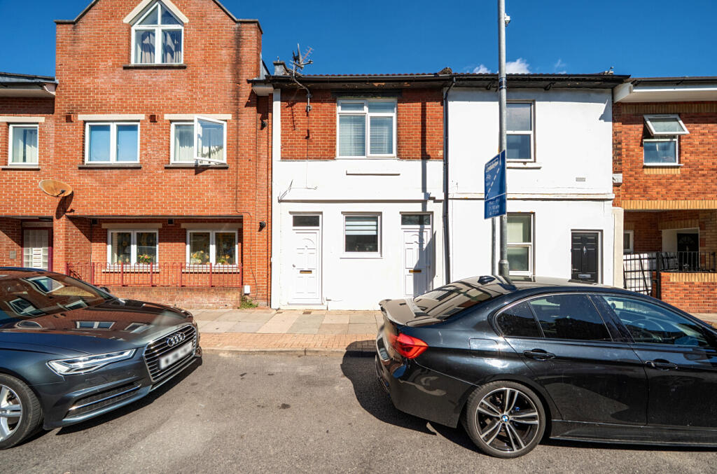 Main image of property: Kingston Road, Portsmouth, Hampshire, PO2