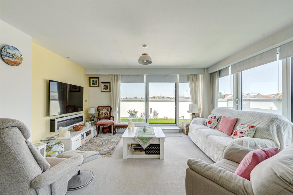 Apartment in Brighton - View 2