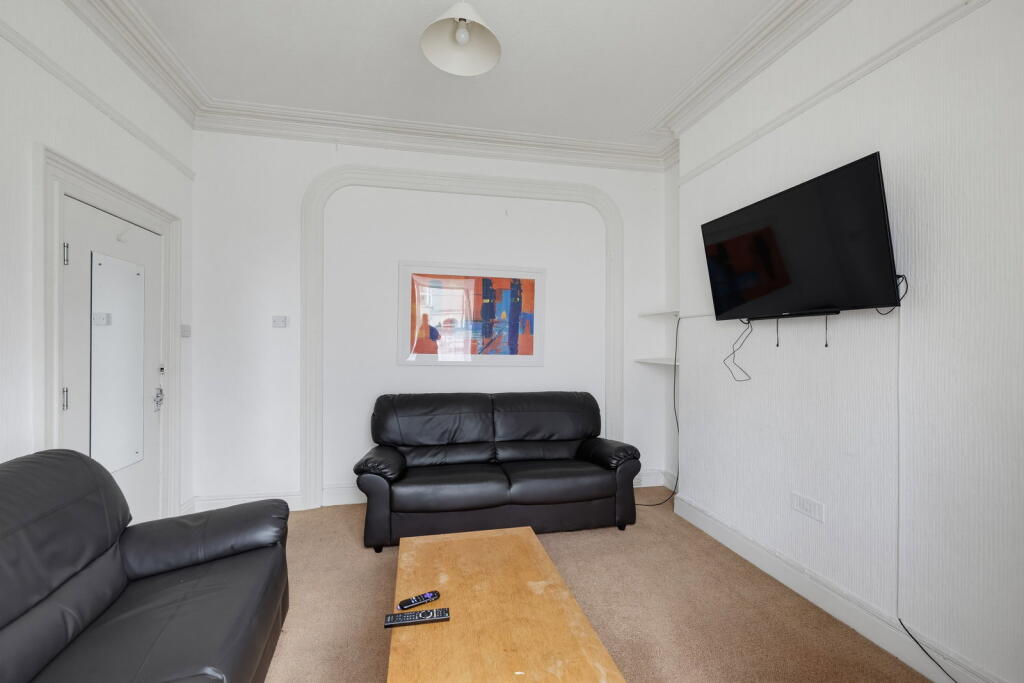 House in Plymouth - View 3