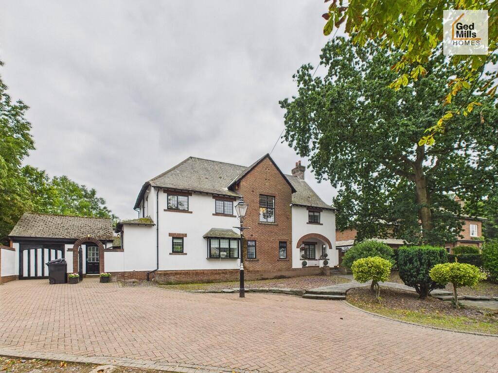 7-bed detached on Little Poulton Lane , Poulton-le-Fylde , £1,200,000