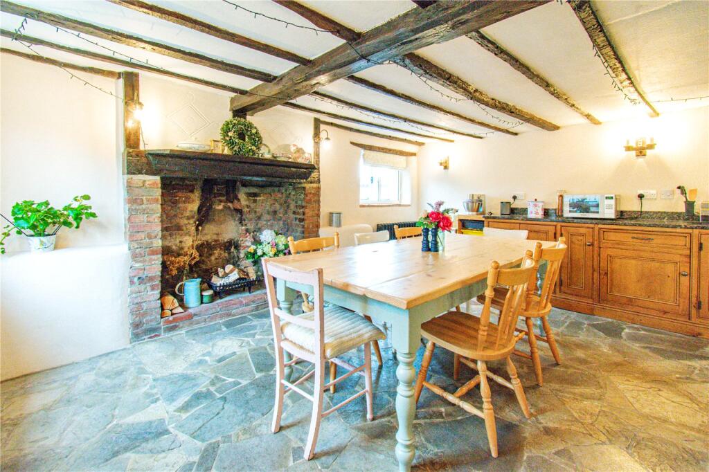 House in Swindon - View 4
