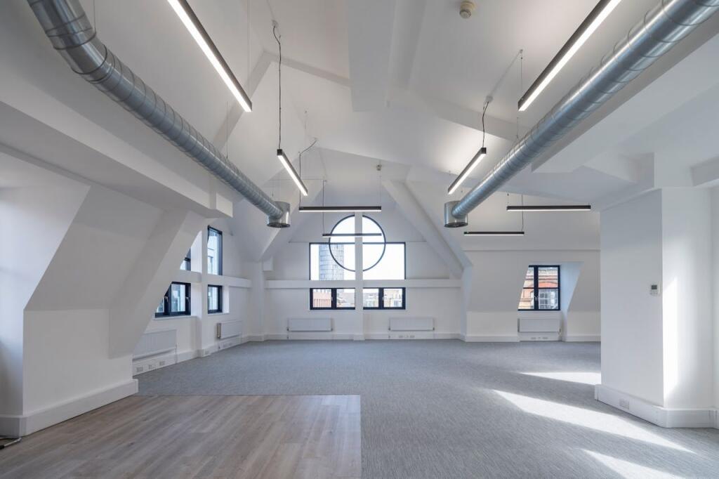 Main image of property: 40 Clifton Street, Shoreditch, EC2A 4DX