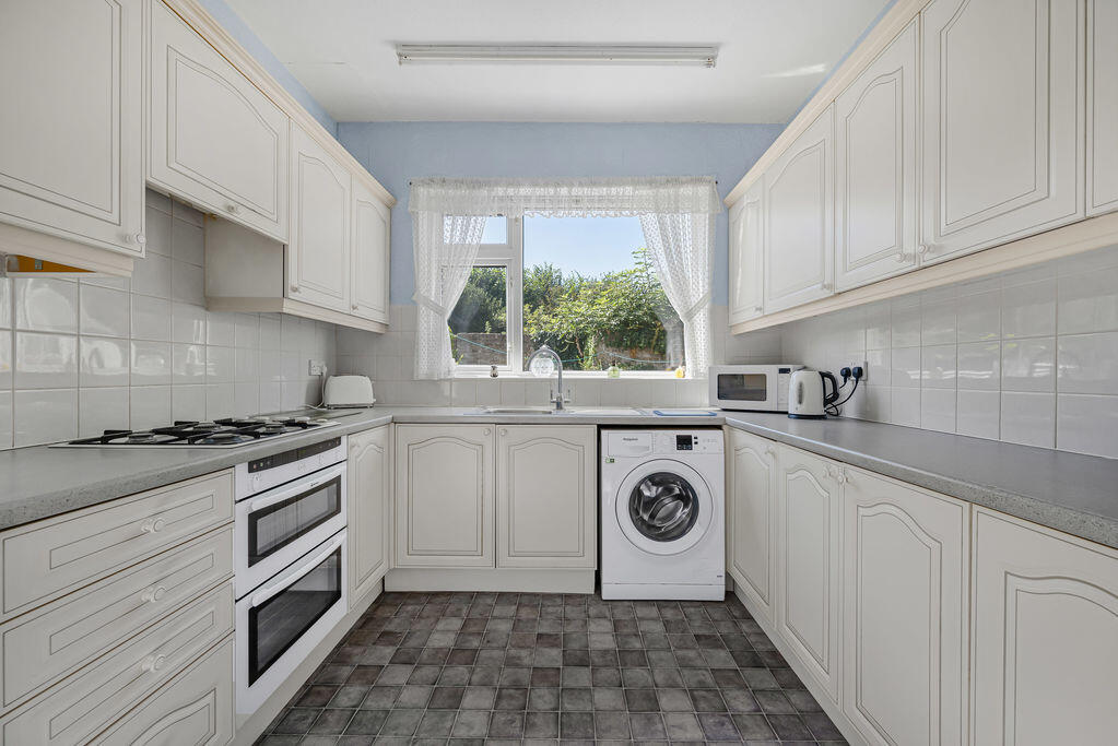 House in Dartford - View 5
