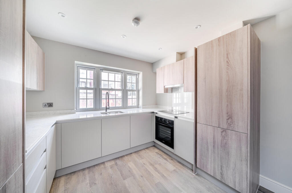 Apartment in Southsea - View 3