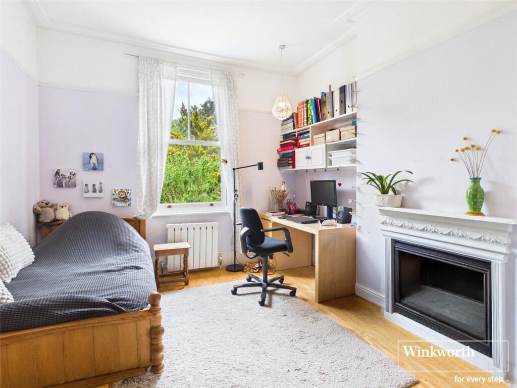 House in London - View 5