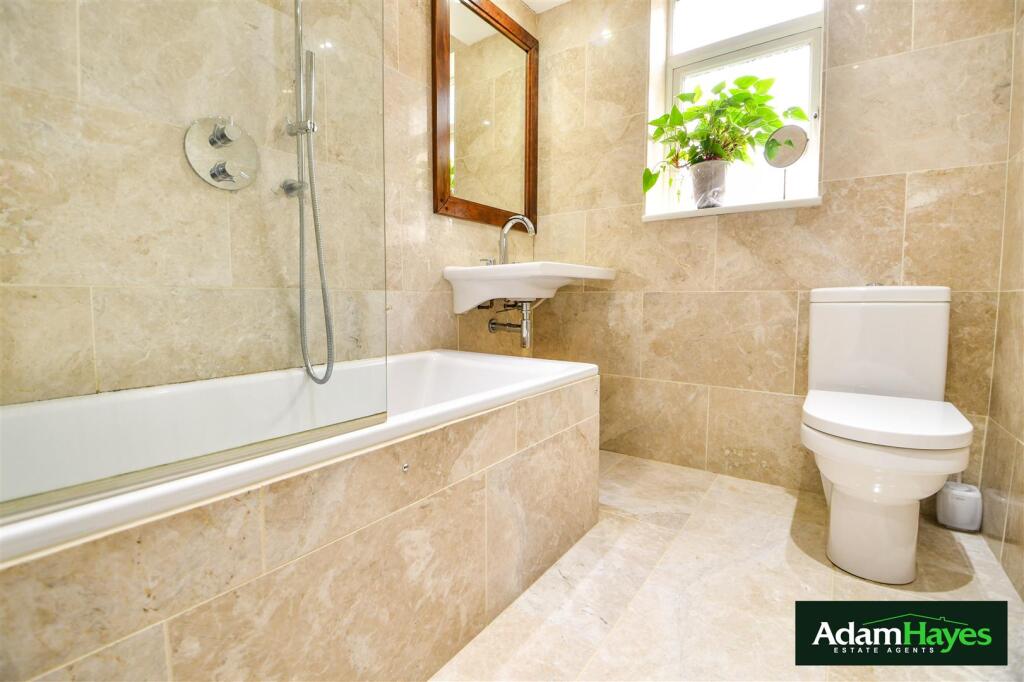 Apartment in London, West Finchley - View 4