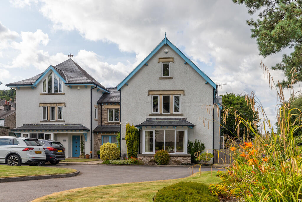 4-bed detached on 3 Castle Bailey, Beast Banks, Kendal, LA9 4JJ, £625,000