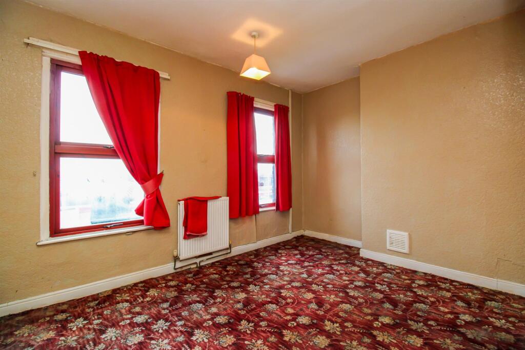 Richmond Avenue, Pontefract photo 4