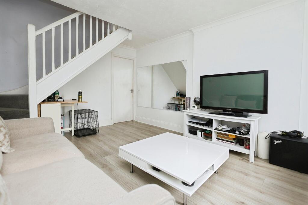 House in Birmingham, West Midlands - View 4